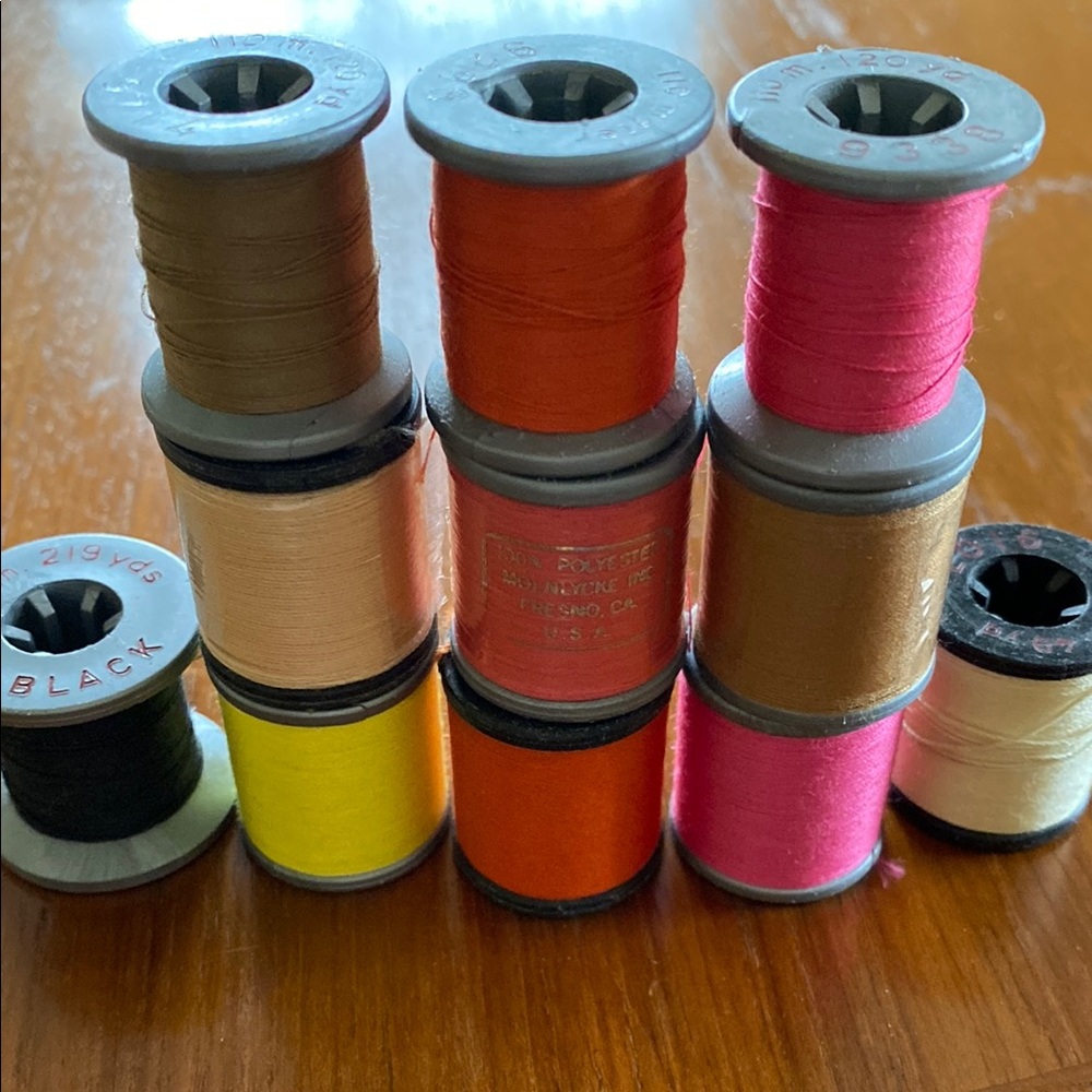Vintage Set of Molnlycke Thread - Picture 5 of 12